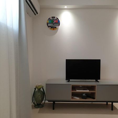 Apartments With A Parking Space Valbandon, Fazana - 7296 Stinjan Room photo